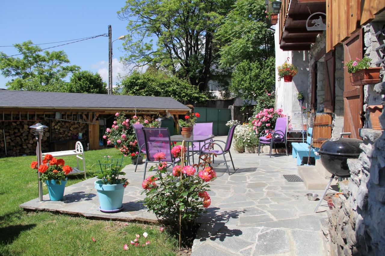 Bed and Breakfast Juste Pour Le Plaisir Saint-Pierre-dʼAlbigny Esterno foto