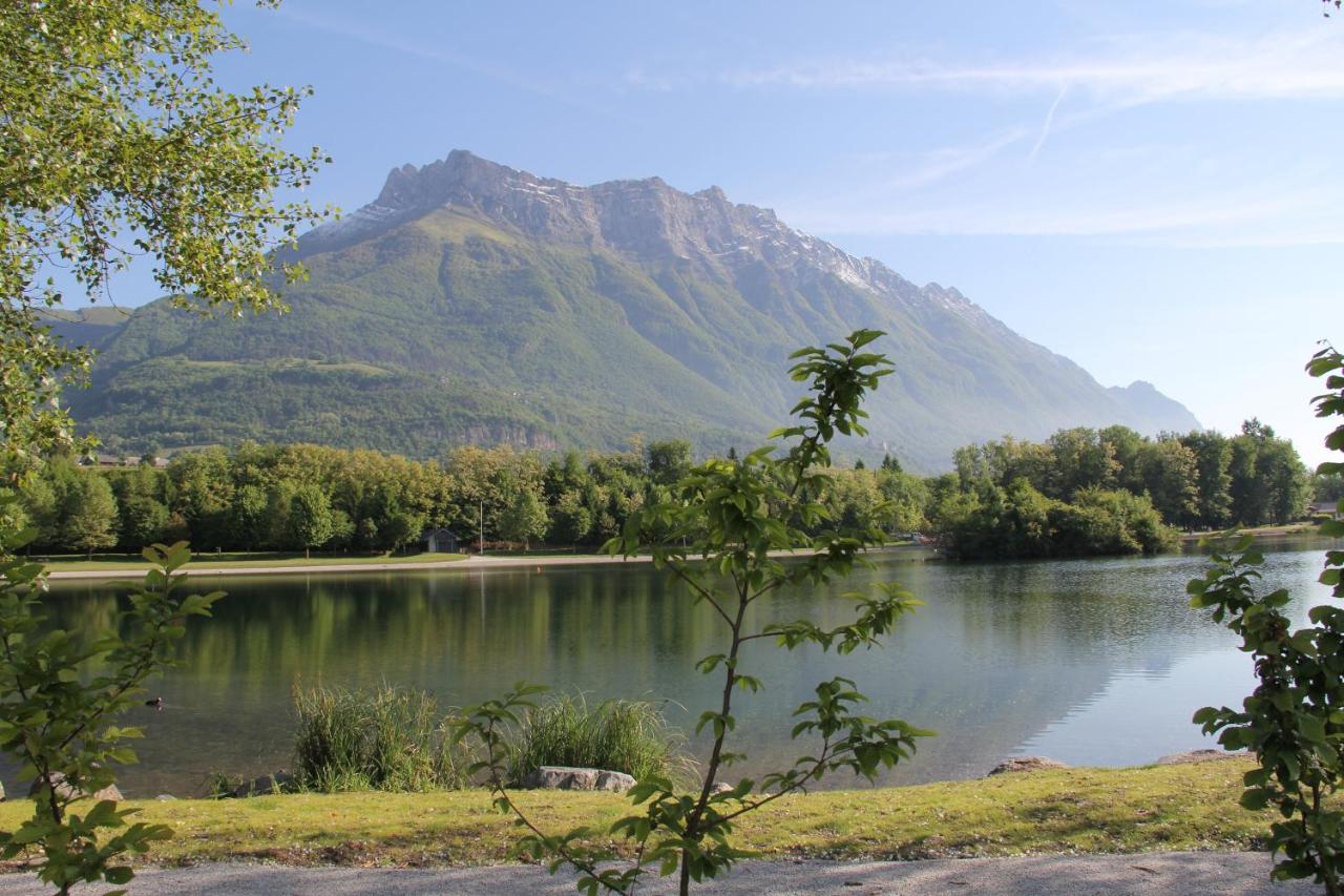 Bed and Breakfast Juste Pour Le Plaisir Saint-Pierre-dʼAlbigny Esterno foto