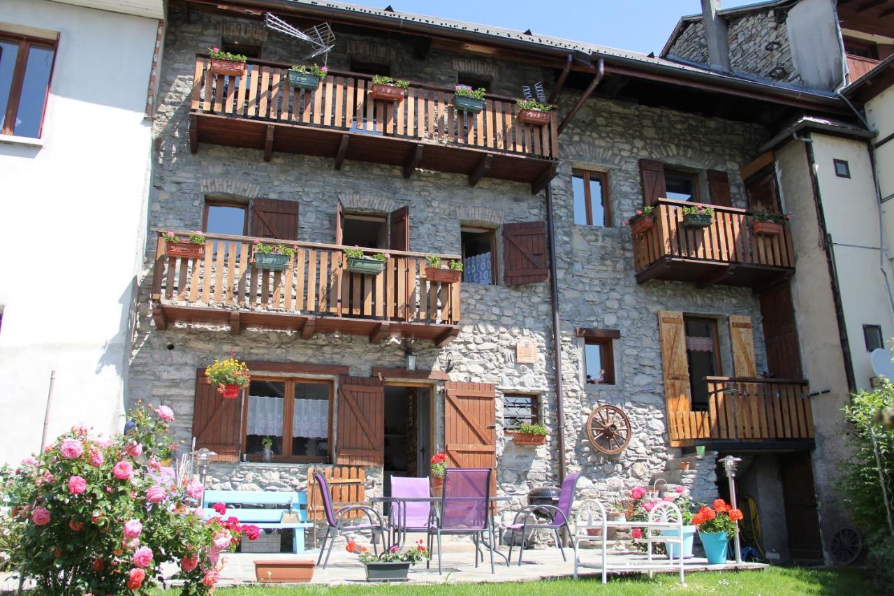 Bed and Breakfast Juste Pour Le Plaisir Saint-Pierre-dʼAlbigny Esterno foto