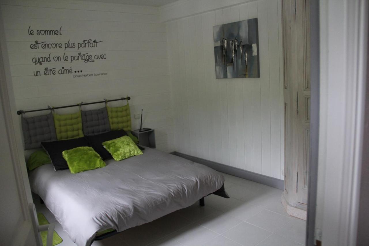 Bed and Breakfast Juste Pour Le Plaisir Saint-Pierre-dʼAlbigny Esterno foto
